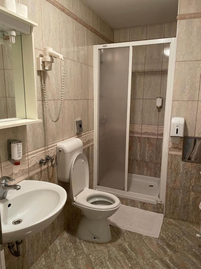 Hotel Gostisce Senica Senovo Exteriér fotografie