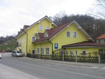 Hotel Gostisce Senica Senovo Exteriér fotografie